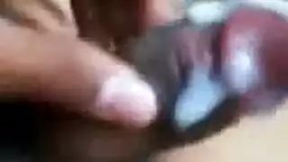 الاحتكاك على حلبة الرقص يتحول إلى جنس خام بين الرجال