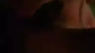 ممارسة الجنس عن طريق الحلق لشقراء بقضيب أسود ضخم ومهبلها الكثيف