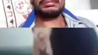 جنس مثلي إباحي: رجل كان مستقيماً يُضاجع بقوة