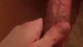 جنس فموي متطرف: اختبار منعكس البلعوم لبلوندية في مشهد بورن قاس