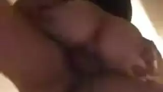 منال والفحل الأسود