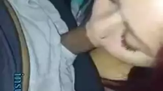 أماتور شقراء في عملية إيلاج مزدوج إباحي