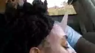 الواجب الزوجي يتحول لإباحي بينما تخدم الزوجة قضيبه النابض