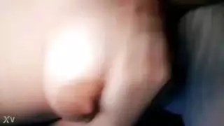 الصلصة الحارة تقطر على كس البوريت ذلك