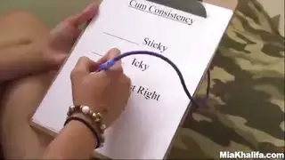 ميا خليفة تعرض شمامها العربي العصير لزوجها