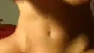 ربة منزل هواة ترتد على رجل عجوز