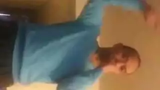 مص متواصل: شهوة تينا كاي المختنقة