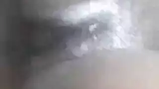 ثور أسود مستأجر يضاجع ثلاث مهبلات حتى يقذف بقوة