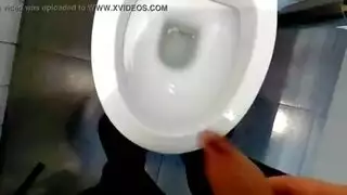 التبول زوجين الأولاد في مشعرات