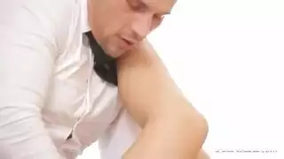 باميلاروس وصديق ابنها