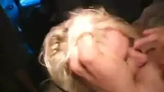 كيرا نوفا البريئة تُدمر بعنف في مواجهة جنس جماعي