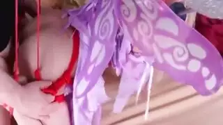 يخلع لبنت ملابسها وينك طيزها البيضاء الناعم لاول مره