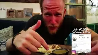 يننك مرات ابويا في لفندق مترجمه عربى