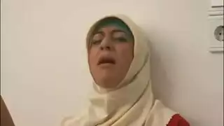 فتاة عربية مسلمة تمارس جنس صعب إكس إكس إكس