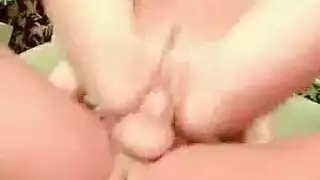 أمطار باريس يحب فرك البظر الخاص بها بينما سخيف رجل تحب كثيرا