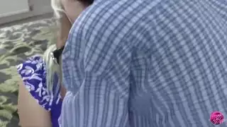 امرأتان ناضجتان تضعان أيديهما في كس بعضهما البعض لممارسة الجنس