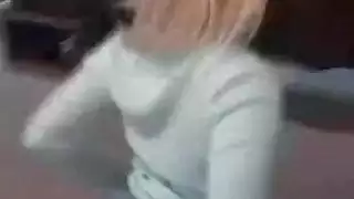 جنس xxx مع نجارة ميلة في موقع العمل