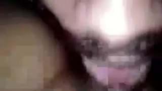 سونيا تلهو بشفتيها وكسها في فيلم إباحي صريح