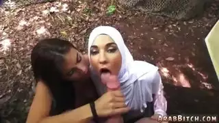 عاهرة عربية تذهب للبيت الأبيض لعملية جماعية سرية في فندق