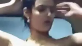 رقص عربي صريح: تريد قضيبك بداخلها