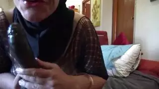 حديث قذر لزوجة هواة عربية لزوجها الديوث