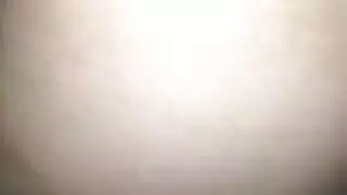 مشهد إباحي: رجل ثنائي الميول وزوجته العربية في خيال الإيلاج المزدوج