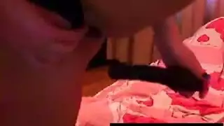 الشقراء الساخنة تدعو جارها للعمل الإباحي