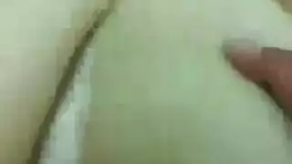 عاهرات آسيويات شهوانيات يتم خداعهن بسبب الأجر المنخفض لوكيلهن