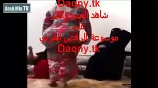 فيديو رقص حضني يركز على فرج الفتاة العربية العاهرة