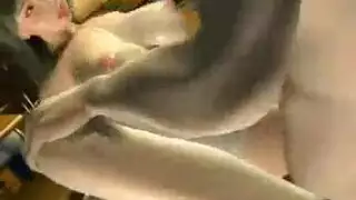 عاهرات الرسوم المتحركة تتوسل لرجل ذو قضيب كبير لعمل جنس صعب