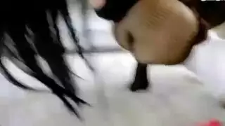 حشو فتحات سمراء شوكولاتة مثيرة بشكل مزدوج
