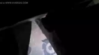 إباحية فردية صريحة: فتاة مكسيكية نحيلة تلمس نفسها وتلعب بلعبة وهي في جوارب سوداء