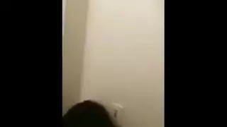 سخيف أعز أصدقائي وكومينغ في جميع أنحاء بي بي سي له