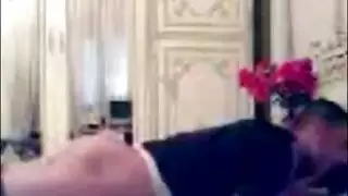 ينيك اخته ويبعص كسها مترجم