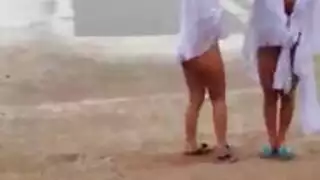 شقراء بمؤخرة ممتلئة تحصل على إيلاج مزدوج