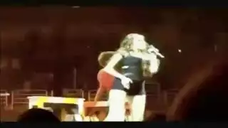 الوجه الروسي الجميل غُمر بالسائل المنوي بعد الجنس