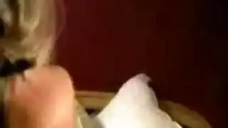 رغبات زوجة شقراء الشرجية تُكشف لزوجها