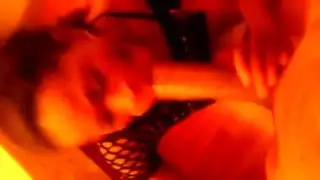 قضيب أسود كبير يغطي وجهها بقذف ساخن