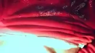 نجم إباحي صيني راكع، جائع لقضيب قاس