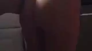 ممثلة بورن حليقة تأخذ جلسة بورن صعبة من شاب وسيم