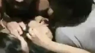 ولد فلبيني مع بنتعراقيه لبوه موزه تتنايك في الغرفه بعد غياب ممترجم ترتدي زي وردي