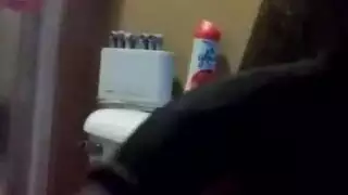 تطيع والدها