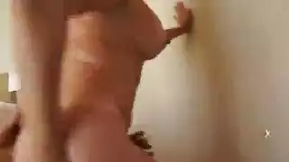 عرب تصور طيزها بالكلوت اغراء
