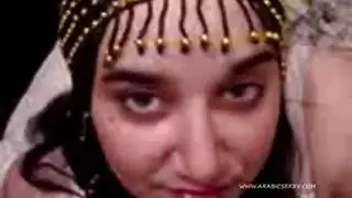 شرج مصري وقح: تمديد وحشوة كريمية