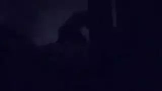قضيب ضخم يضربها بقوة في جنس شرقي صريح