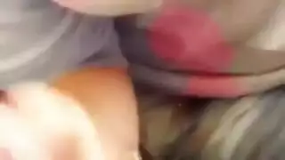 دكتورة تكشف على زب المريض