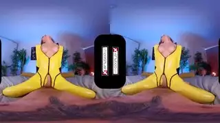 فرجها الواسع يرحب بقضيب إباحي سميك
