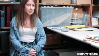 مضيفة بري الأبواق