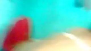 جلسة مص رطبة وفوضوية متعة جنس الحلق