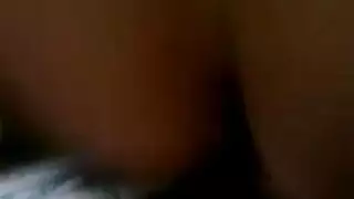 شرموطة سكرانة تتعرض لعملية جماعية من موظفي الفندق في الحمام